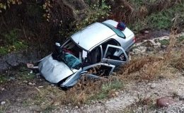 Siirt’te feci kaza: Otomobil şarampole yuvarlandı: 1 ölü, 8 yaralı